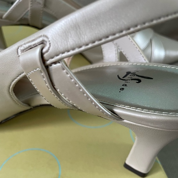 LifeStride shoes from 2013 size 8 1/2 - Picture 7 of 9